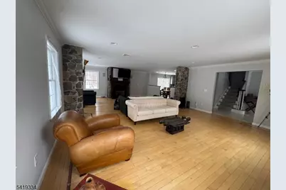 14 Hidden Valley Dr, Highland Lakes, NJ 07462 - Photo 2