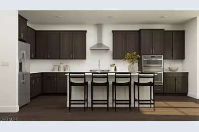 31 Biltmore Ave, East Hanover Township, NJ 07436 - Photo 6