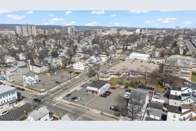 382 S Clinton St, East Orange, NJ 07018 - Photo 12