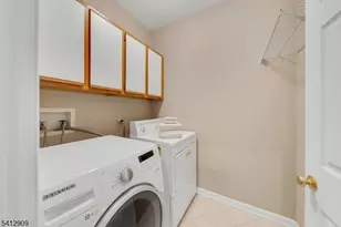 30 Clements Ct, Roseland, NJ 07068 - Photo 14