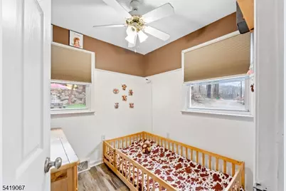 111 N Shore Rd, Byram Township, NJ 07821 - Photo 10