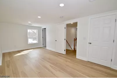 5612 Berkshire Valley Rd, Jefferson Township, NJ 07438 - Photo 12