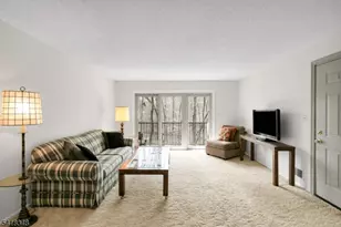 347 Penns Way, Bernards Township, NJ 07920 - Photo 4