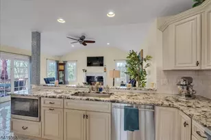 49 Laguna Dr, Wayne, NJ 07470 - Photo 6