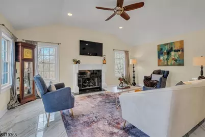 49 Laguna Dr, Wayne, NJ 07470 - Photo 8