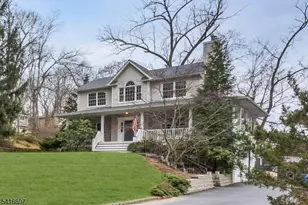 72 Gillette Rd, Long Hill Township, NJ 07933 - Photo 2