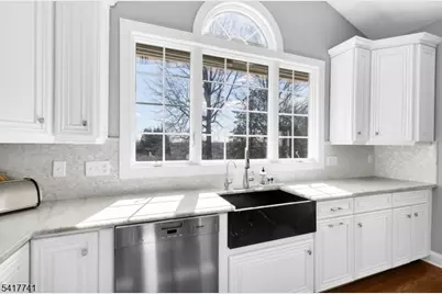 25 Carriage Way, Bernards Township, NJ 07920 - Photo 14