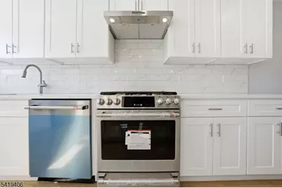 60 Dewitt St, Garfield, NJ 07026 - Photo 10
