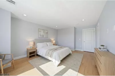 60 Dewitt St, Garfield, NJ 07026 - Photo 4