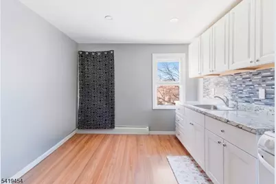 61 Cutler St, Newark, NJ 07104 - Photo 12