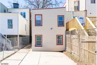 61 Cutler St, Newark, NJ 07104 - Photo 22