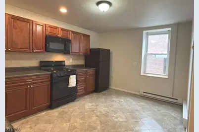 39 Glenridge Ave #5, Montclair, NJ 07042 - Photo 2