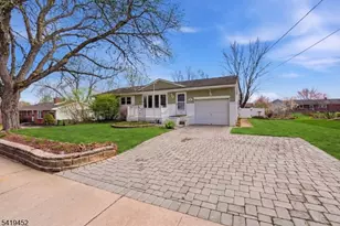 808 Charles Rd, Lopatcong Township, NJ 08865 - Photo 2