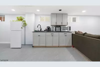 103 W Price St, Linden, NJ 07036 - Photo 30