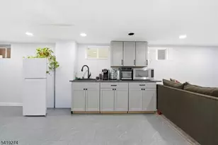 103 W Price St, Linden, NJ 07036 - Photo 30