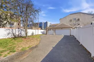 103 W Price St, Linden, NJ 07036 - Photo 38