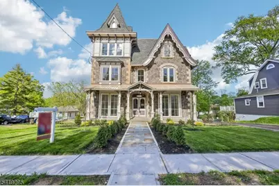 49 Park Ave #2, Madison, NJ 07940 - Photo 2
