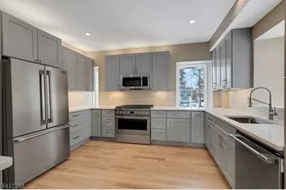 49 Park Ave #2, Madison, NJ 07940 - Photo 4