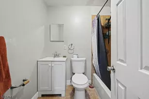 458 Fairview Ave, Orange, NJ 07050 - Photo 38