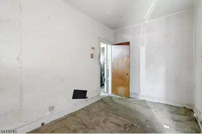 130 19th Ave, Irvington, NJ 07111 - Photo 12