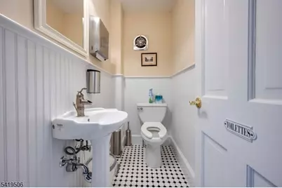 101 Belvidere Ave, Washington Boro, NJ 07882 - Photo 6