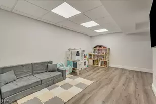 27 Prospect Ave, Pequannock Township, NJ 07444 - Photo 20