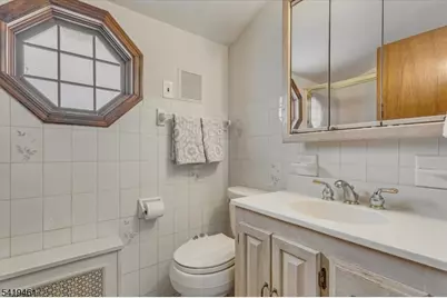 27 Prospect Ave, Pequannock Township, NJ 07444 - Photo 18