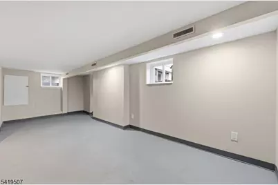 106 Freeman Ave, East Orange, NJ 07018 - Photo 32