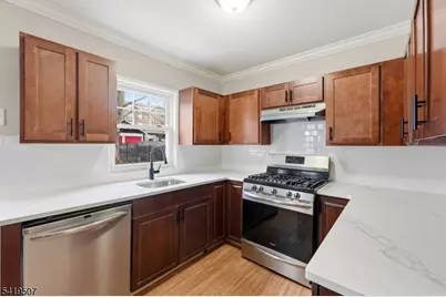 106 Freeman Ave, East Orange, NJ 07018 - Photo 16