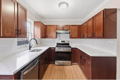 106 Freeman Ave, East Orange, NJ 07018 - Photo 14