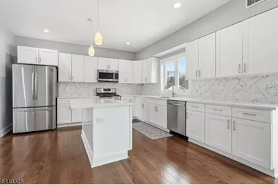 2 Linden Ave, Lincoln Park, NJ 07035 - Photo 10