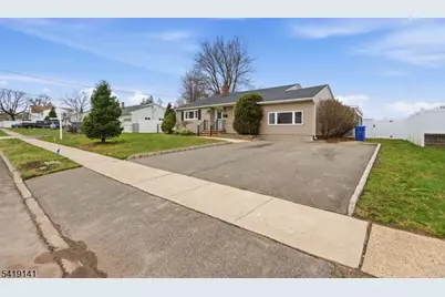 317 Ledden Ter, South Plainfield, NJ 07080 - Photo 4