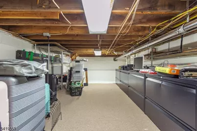 19 Caryn Place, Fairfield, NJ 07004 - Photo 32