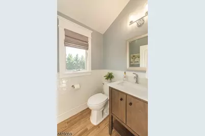 19 Caryn Place, Fairfield, NJ 07004 - Photo 16