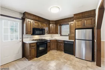 116 Rafkind Rd, Bloomingdale, NJ 07403 - Photo 16