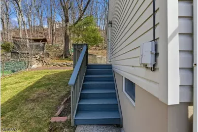 116 Rafkind Rd, Bloomingdale, NJ 07403 - Photo 38