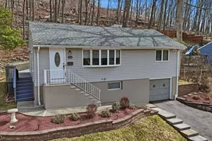 116 Rafkind Rd, Bloomingdale, NJ 07403 - Photo 6