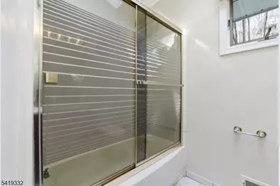 116 Rafkind Rd, Bloomingdale, NJ 07403 - Photo 24