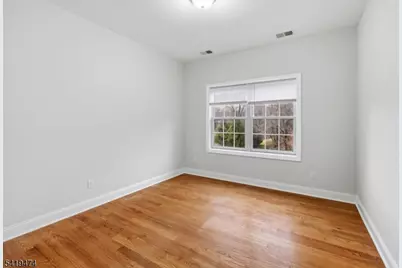 35 Bellows Ln, Montville Township, NJ 07082 - Photo 16