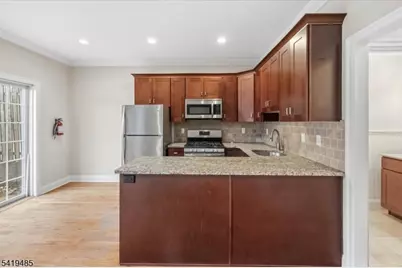 37 Bellows Ln, Montville Township, NJ 07082 - Photo 10