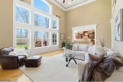 4 Michele Crossing, Raritan Township, NJ 08822 - Photo 8