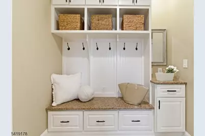 4 Michele Crossing, Raritan Township, NJ 08822 - Photo 18