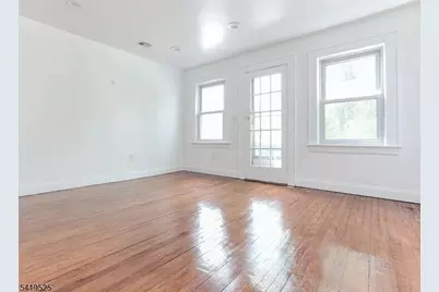 202 Kerrigan Blvd #2, Newark, NJ 07106 - Photo 2