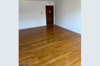 1624 Valley St, Fort Lee, NJ 07024 - Photo 4