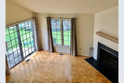 48 Stonegate Dr, Roseland, NJ 07068 - Photo 4