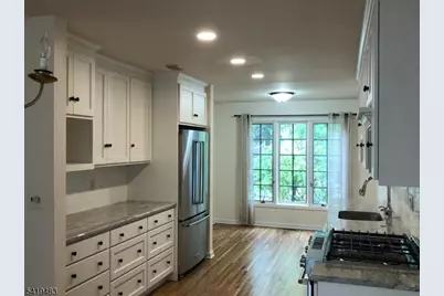 48 Stonegate Dr, Roseland, NJ 07068 - Photo 6