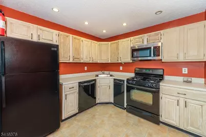 289 English Place, Bernards Township, NJ 07920 - Photo 4