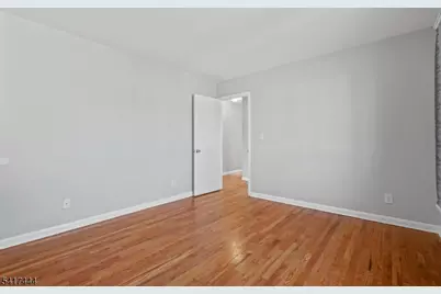 2075 Barnett St, Rahway, NJ 07065 - Photo 8