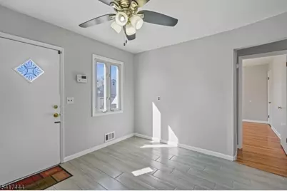 2075 Barnett St, Rahway, NJ 07065 - Photo 14