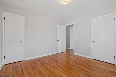 2075 Barnett St, Rahway, NJ 07065 - Photo 16